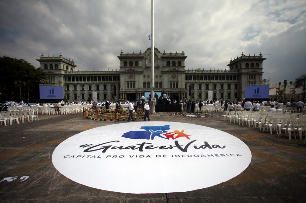 Declaraci—n de Guatemala como Capital Pro Vida y lectura de la Ley 5272.