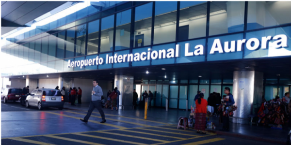 Aeropuerto-Internacional-La-Aurora_Foto_ Archivo AGN