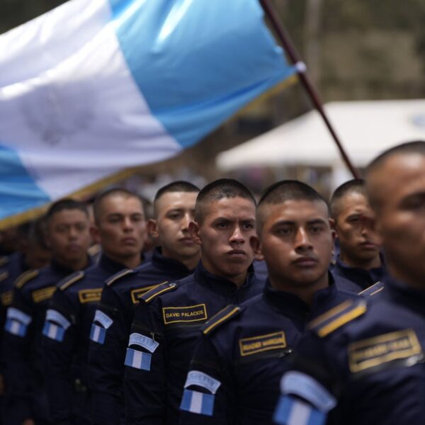 Agentes de la PNC se gradúan
