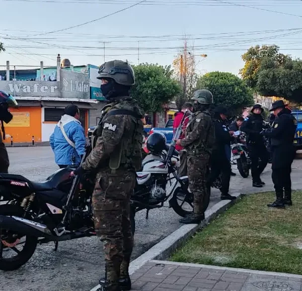 operativos de seguridad policia y ejército por el estado de sitio en Guatemala FOTO PNC