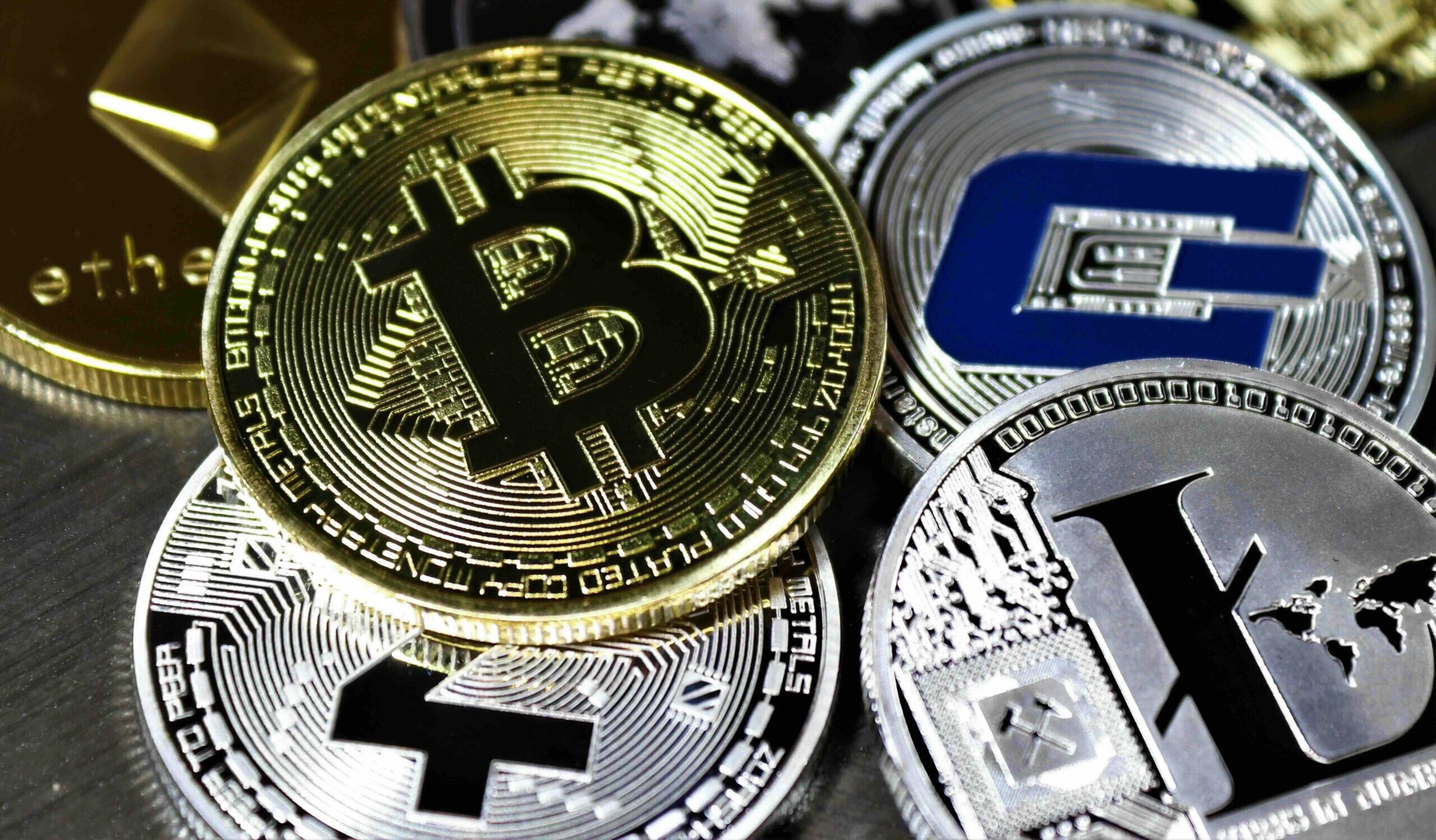 criptomonedas, brokers, traders estafas digitales FOTO pexels