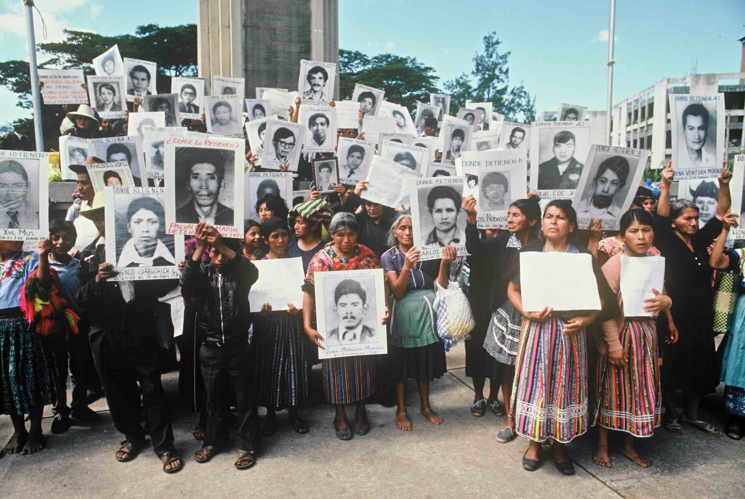 familiares de desaparecidos archivo historico GAM