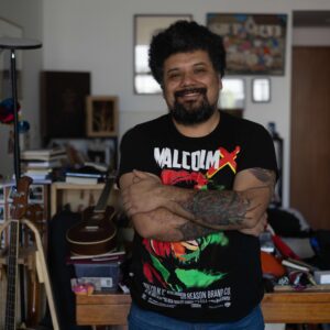 Julio Serrano publica Avistamientos