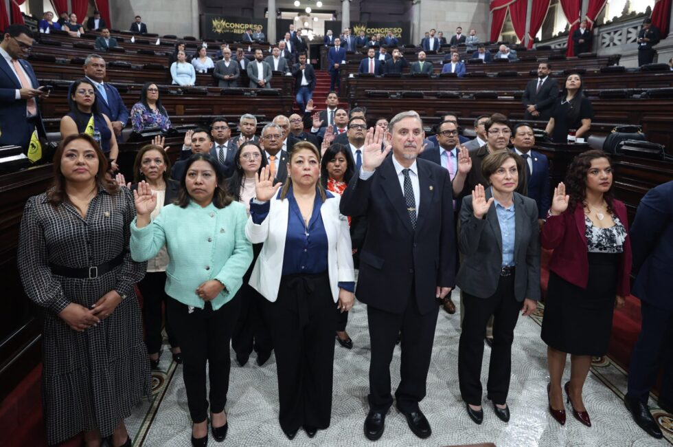 Juramentación Comisión Postuladora para Contralor General de Cuentas FOTO Congreso