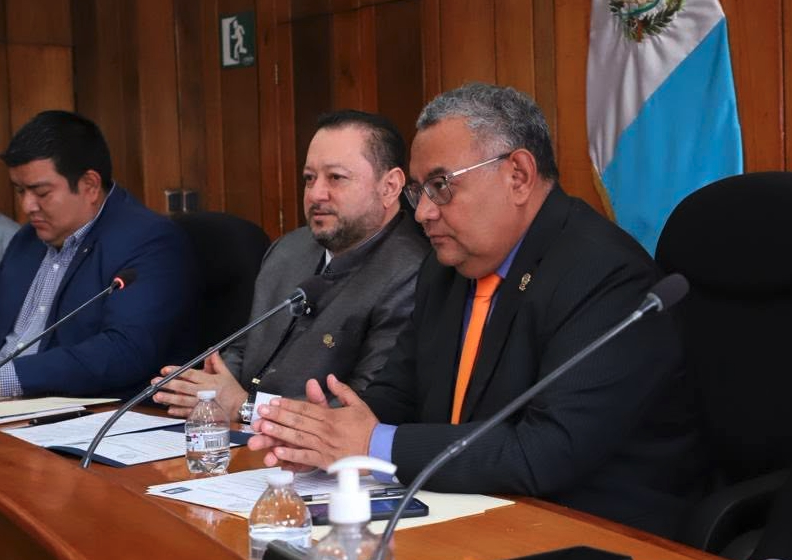 Decano Económicas Byron Mejía Walter Mazariegos FOTO Usac
