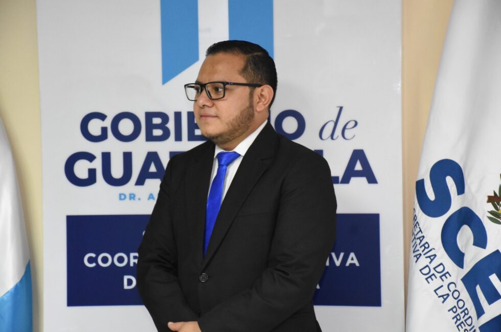 Erick Fernando Mazariegos primo de Walter Mazariegos Usac Contralor