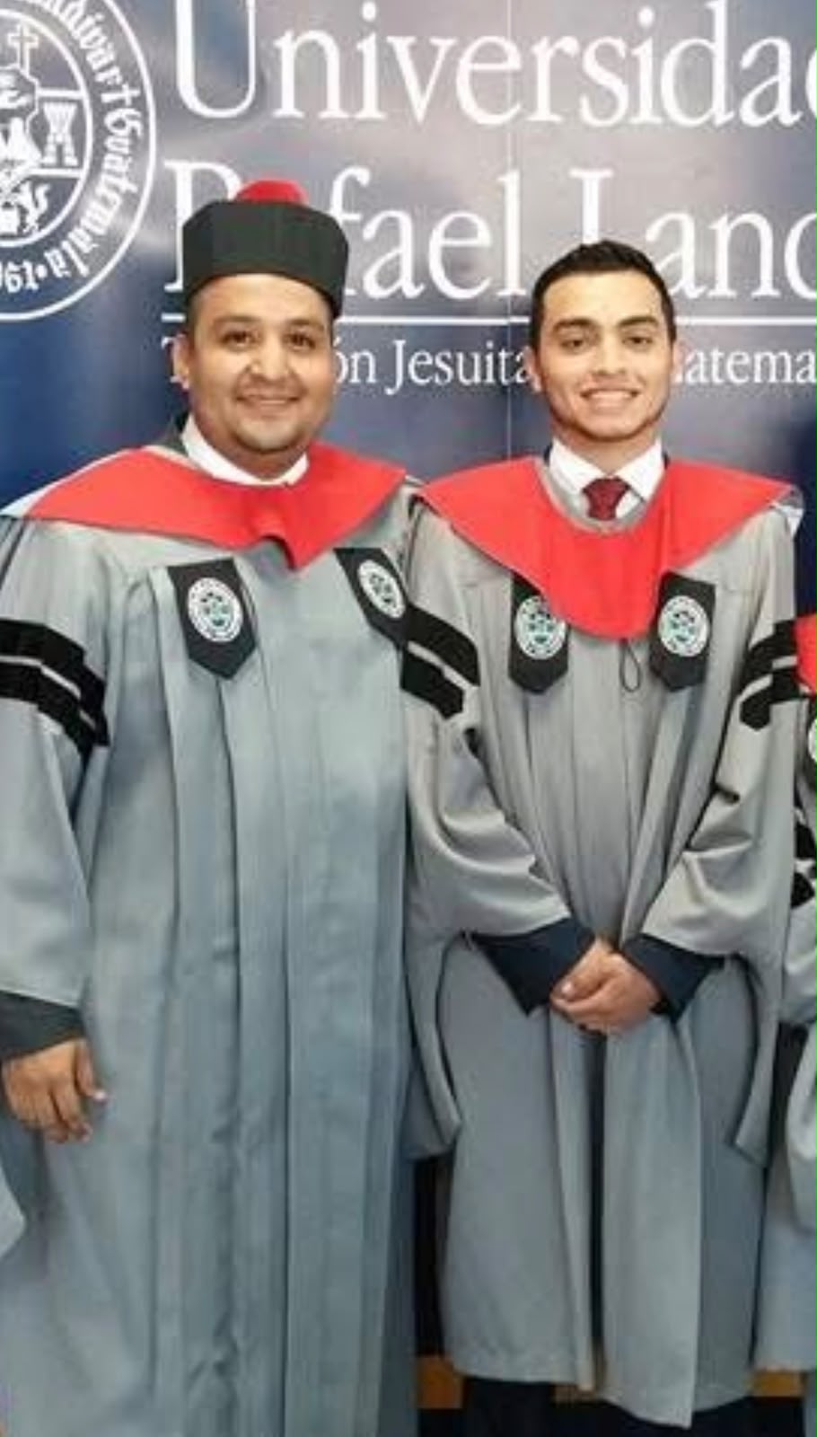 Solorzano Foppa con Anibal Arguello graduacion URL 2014