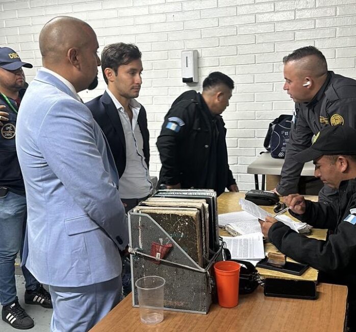 Solorzano Foppa y Eduardo Masaya en Torre de Tribunales enero de 2025 tras la detención de Masaya